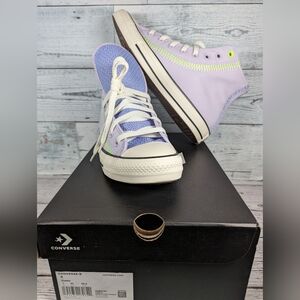 Converse Women's Size 9W Chuck Taylor All-Stars CTAS HI A06010C Vapor Violet